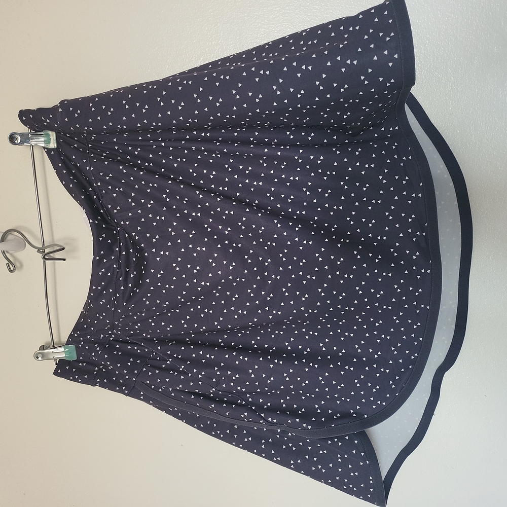 NWT Nike Women's P Dri Fit UV protection Golf Skirt SZ-XL  Gray/Wht.